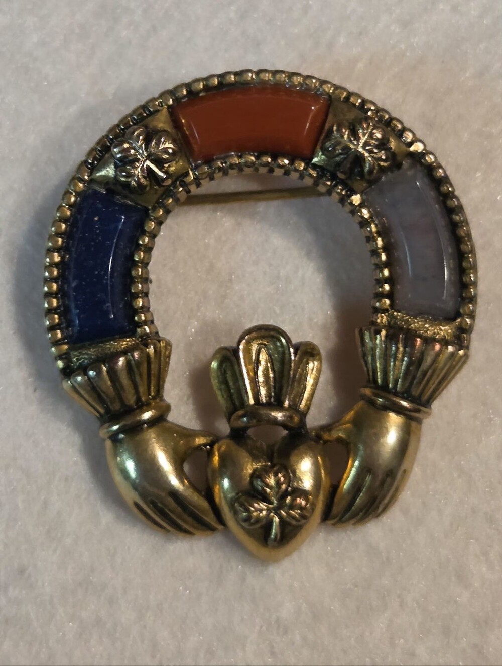 Vintage SOLO'OR CLADDAGH Irish Brooch - Silver Tone With Multi-Color Stones